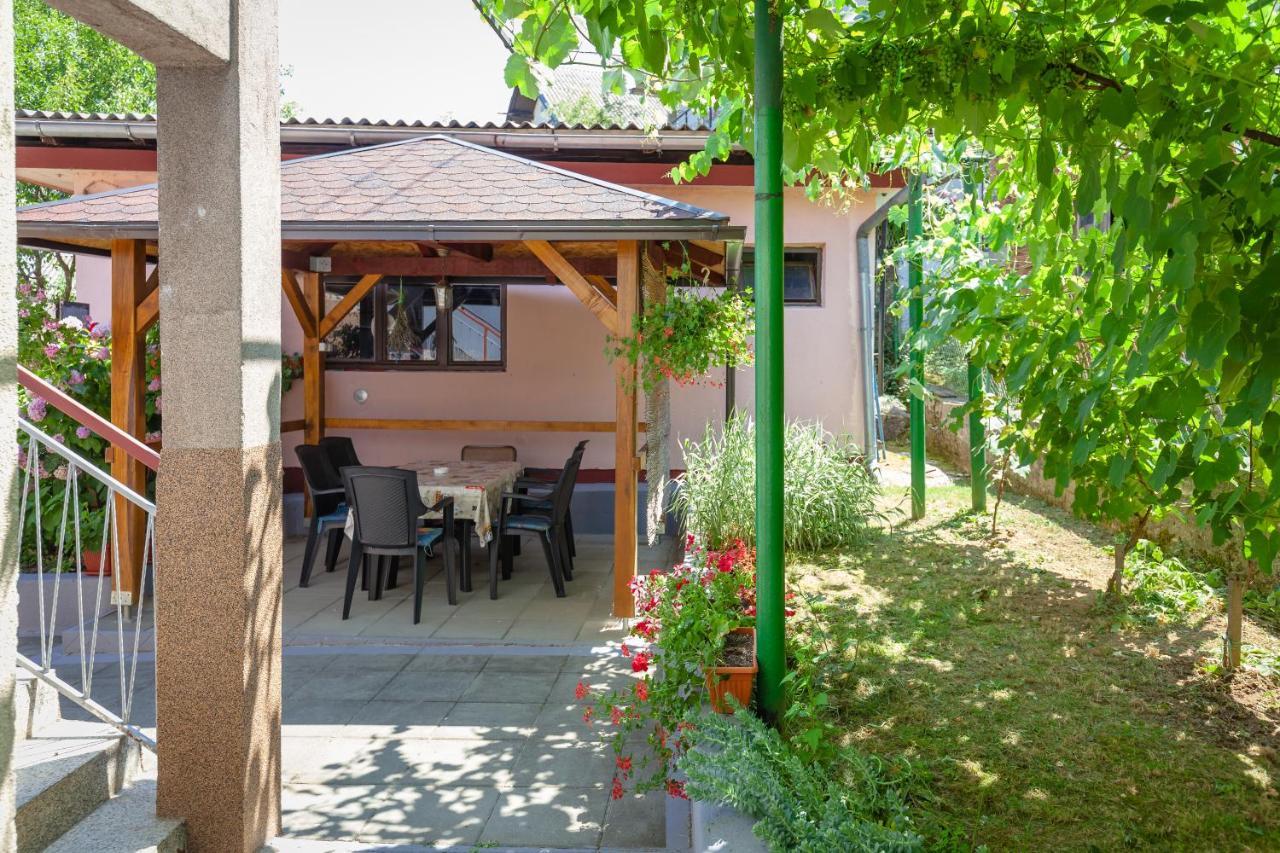 Apartment Zalac スルニュ エクステリア 写真