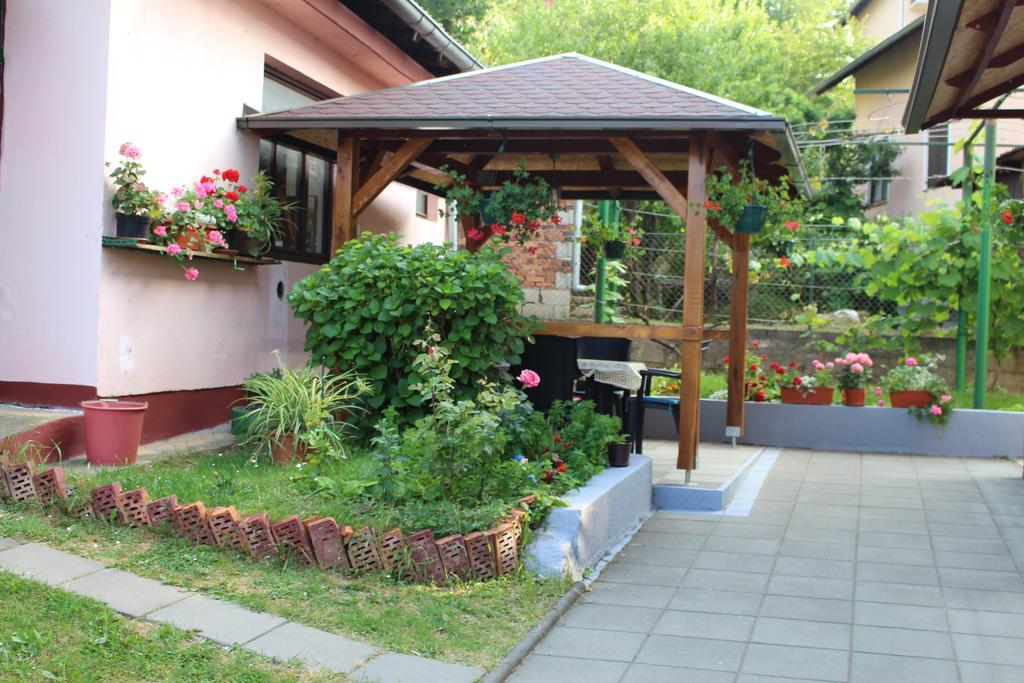Apartment Zalac スルニュ エクステリア 写真