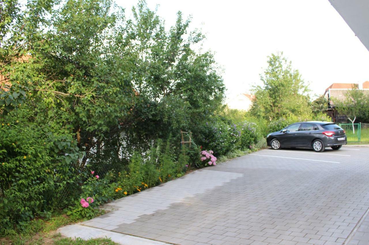 Apartment Zalac スルニュ エクステリア 写真